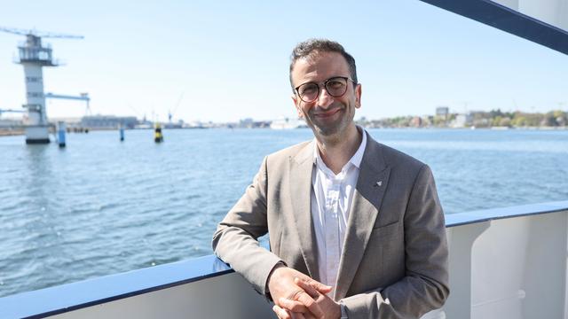 Verteidigungspolitik: Yilmaz hofft auf Impulse durch Innovationszentrum der Marine