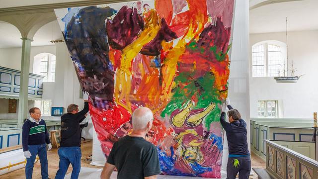 72 Stunden nonstop: Bei Tag und Nacht – Seemannskirche zeigt Baselitz-Gemälde