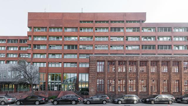Bandenmäßiger Betrug: Falscher Polizist zu Bewährungsstrafe verurteilt