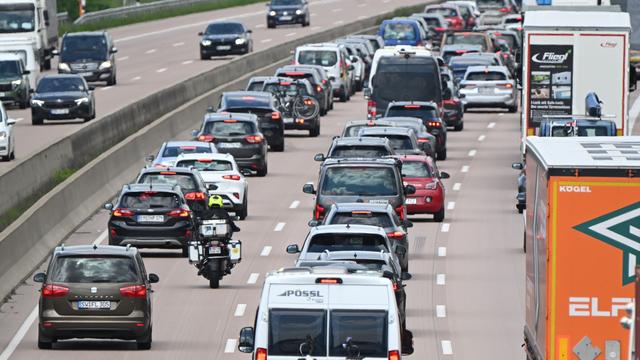 ADAC-Prognose: Pfingstwochenende: Stau und viel Verkehr in Niedersachsen