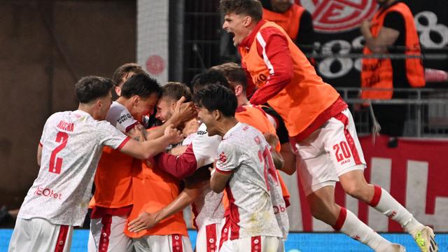 Relegation um 2. Bundesliga: RWE mit Vorsprung nach Fürth: «Herzen der Menschen gewonnen»