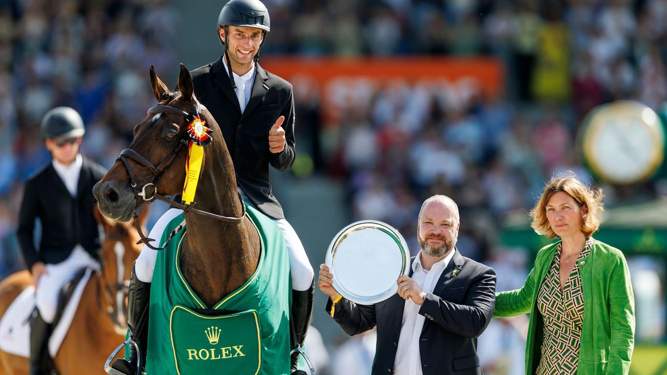Pferdesport: Mit Freudentränen: Springreiter Vogel triumphiert in Aachen