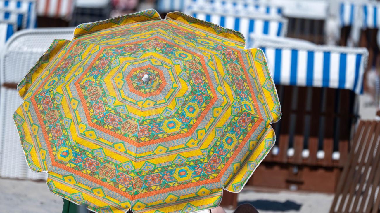 Wetter: Sommerfeeling und gut besuchte Strände im Norden