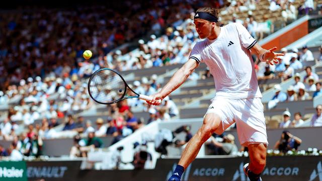 French Open im Tennis: Hitze, Sieg und Dackel-Glück: Zverevs Wohlfühlfaktor steigt