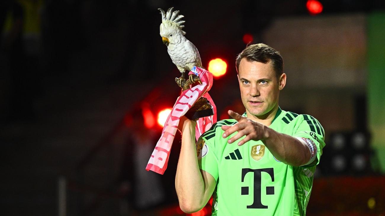 Fußball-Nationalmannschaft: Neuers Weg zur WM: Pokal-Party und Brasilien-Parallele