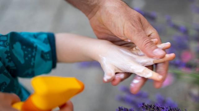 Vielerorts hohe Gefahr: Sommerwetter bleibt und Waldbrandgefahr steigt