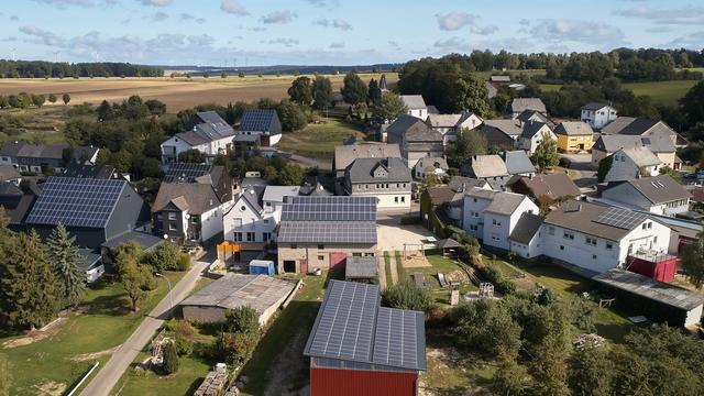 Finanzen Kommunen Energie: Wie Kommunen mit erneuerbaren Energien Geld sparen können