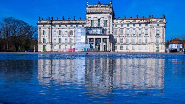 Schlosseröffnung: Höfische Pracht: Schloss Ludwigslust wieder komplett