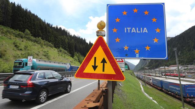 Kein Transit möglich: Autobahn-Firma bereitet Fahrer auf Brenner-Blockade vor