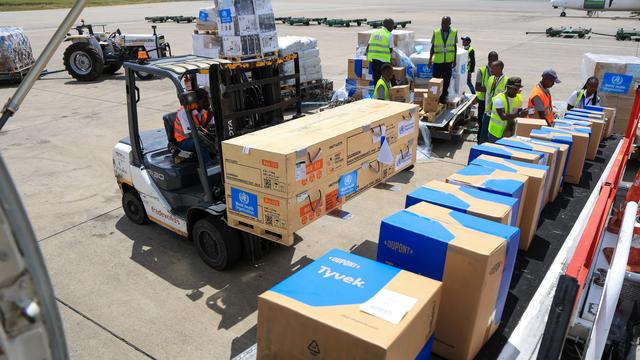 Ebola im Kongo: Bei der Ebola-Bekämpfung mangelt es an Laboren und Material