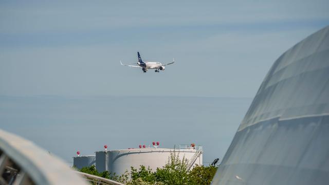 Trotz Kerosin-Knappheit: Lufthansa: Treibstoff für Sommerflüge sicher