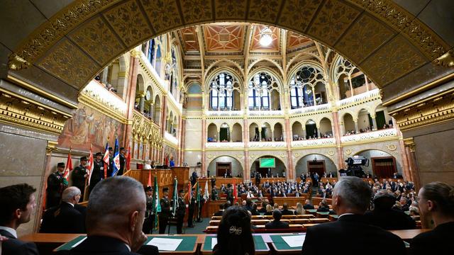 Globale Strafjustiz: Ungarns Parlament stoppt Austritt aus dem Weltstrafgericht