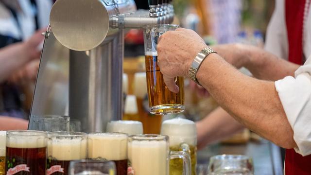 Biersteuer: Weniger Bierdurst - Landeshaushalt spürt Auswirkungen