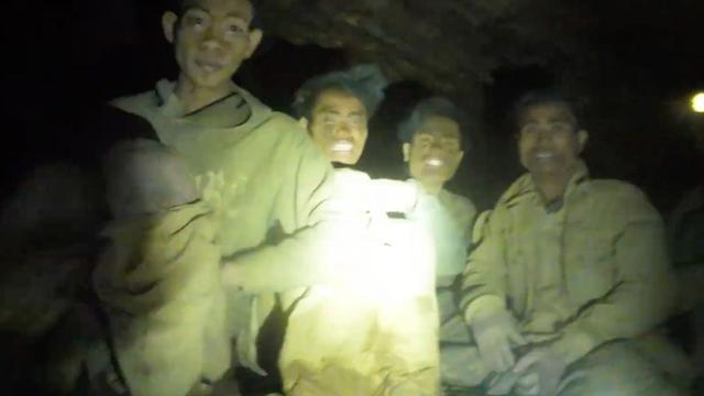 Internationale Rettungsaktion: Hochriskante Bergung der Goldsucher aus Höhle in Laos