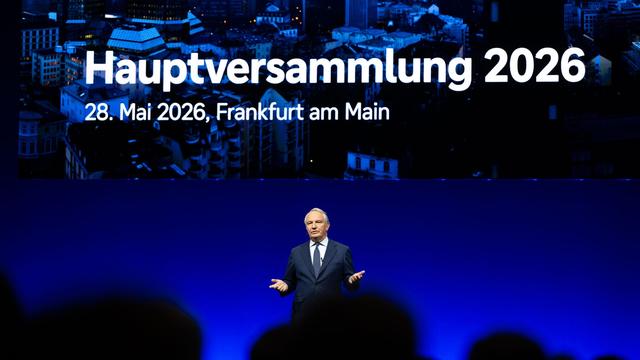 Aktionärstreffen in Frankfurt: Deutsche Bank: Proteste und Kritik an Aufsichtsratsvergütung