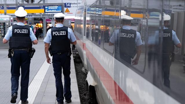 Kriminalität: Mehr Kontrollen und Waffenverbote an bayerischen Bahnhöfen