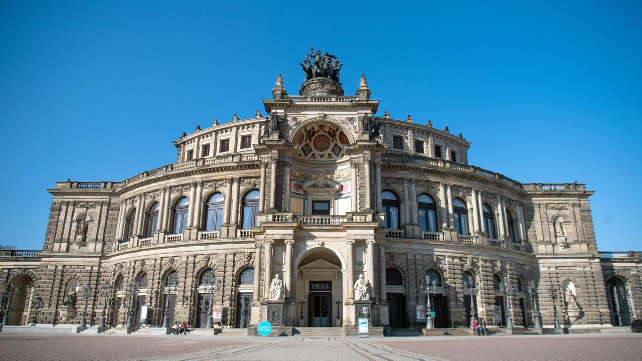 Architektur: Bauarbeiten an Fassade der Semperoper noch bis November