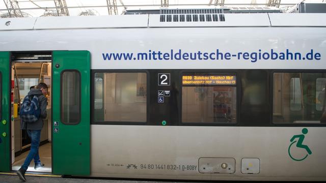Bahnverkehr: Bombendrohung: Hauptbahnhof Zwickau gesperrt