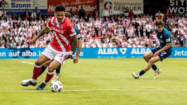 Transfermarkt 2. Bundesliga: Cottbus verlängert mit Offensivspieler Butler