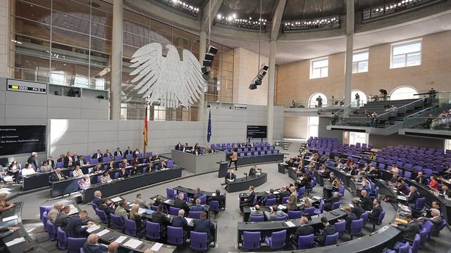Bundestag: CSU macht Druck bei Wahlrechtsreform