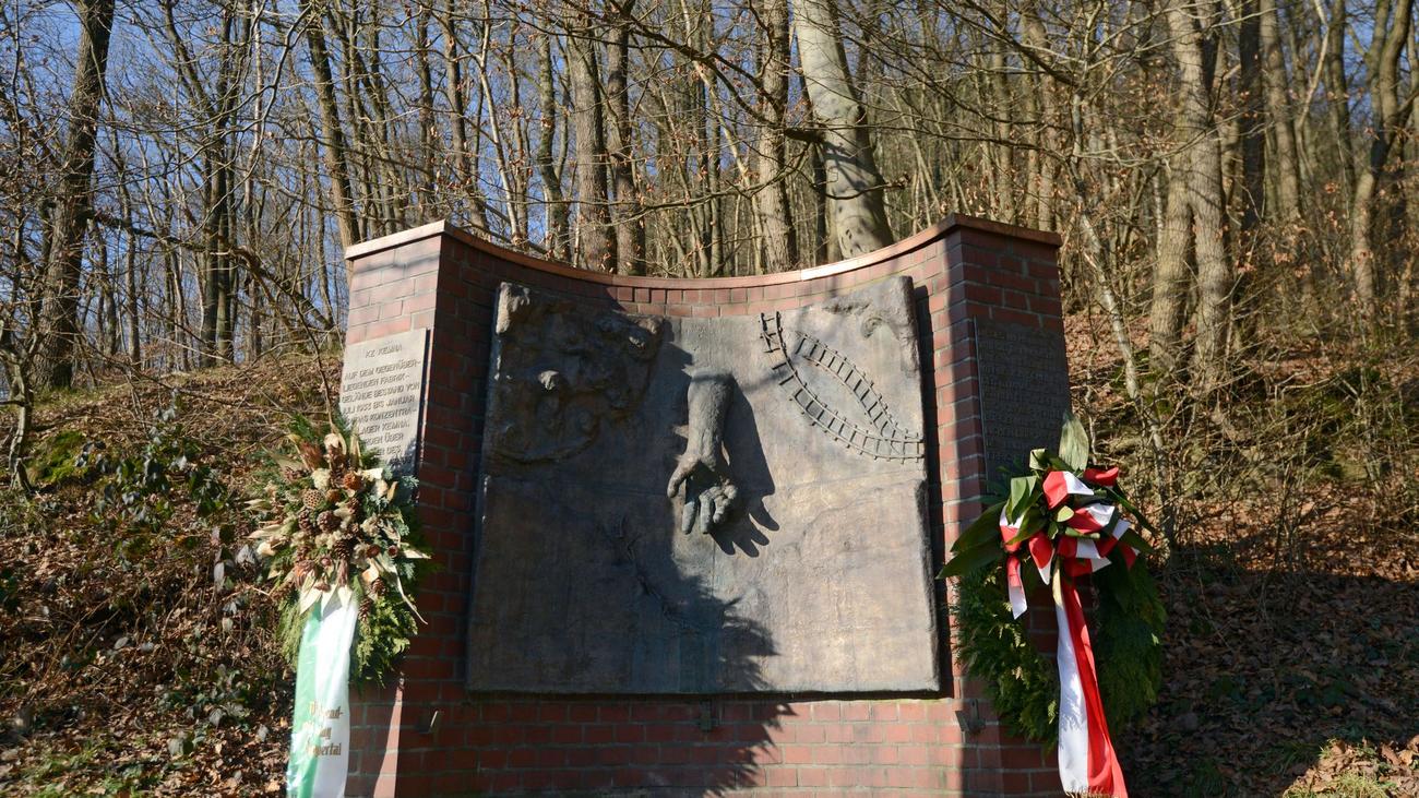 Diebstahl: Gedenktafeln von KZ-Mahnmal in Wuppertal gestohlen