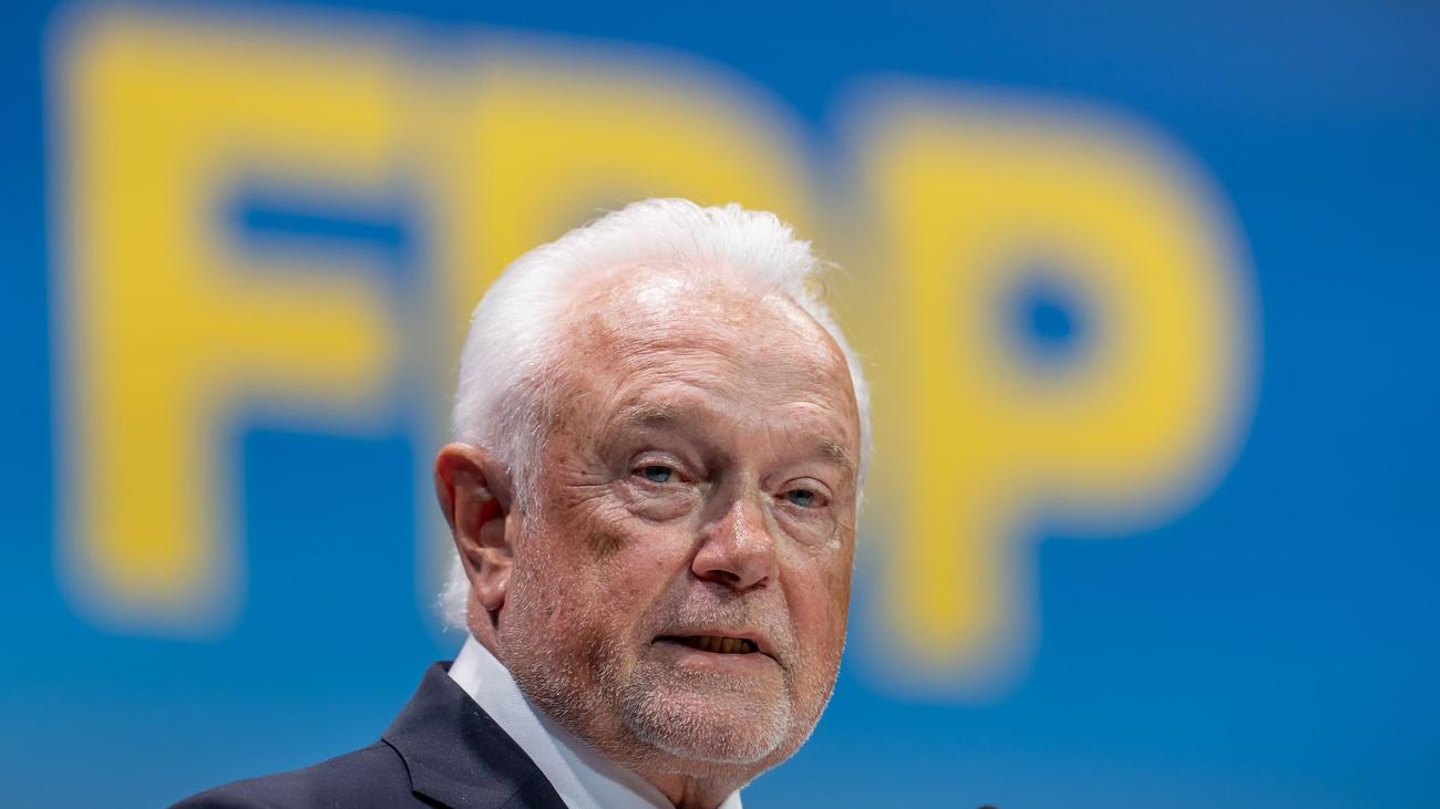 Personeller Neuanfang der FDP: Kubicki zum neuen FDP-Vorsitzenden gewählt