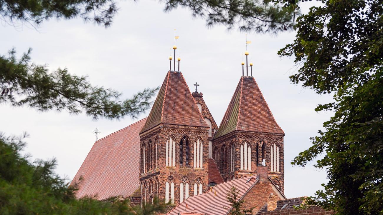 St. Nikolaikirche in Luckau: Orchester aus Kiew eröffnet Brandenburgische Sommerkonzerte
