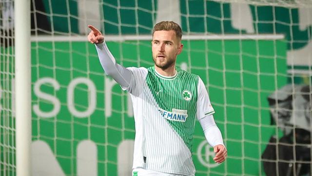 2. Fußball-Bundesliga: Vertrag um ein Jahr verlängert: Srbeny bleibt in Fürth