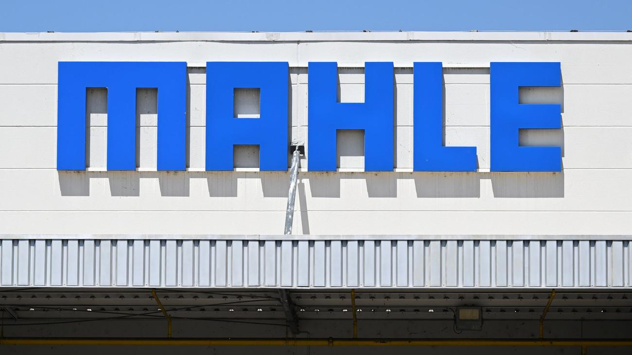 Geplante Schließung: Aiwanger zu Mahle: «Offenbarungseid für Bundespolitik»