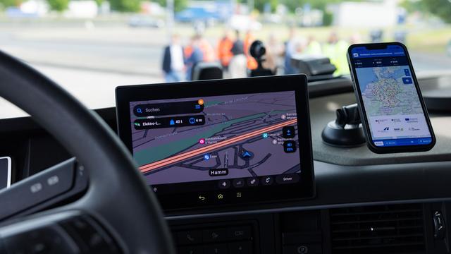 Neuer Service: Kein freier Lkw-Stellplatz - Abhilfe an Autobahn-Anlagen