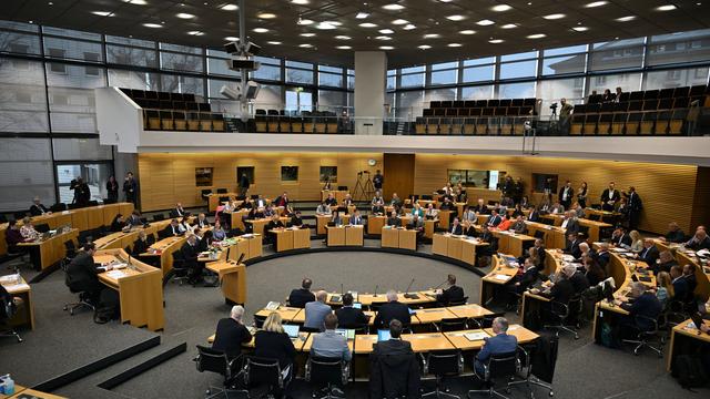 Landtag: Patt im Landtag: Wie Brombeere und Linke Mehrheiten finden