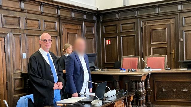 Kriminalität: Prozess um tödliche Messerstiche auf 68-Jährigen in Hamburg