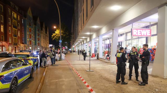 Bild: Polizeieinsatz: Streit in Hamburger Supermarkt endet tödlich