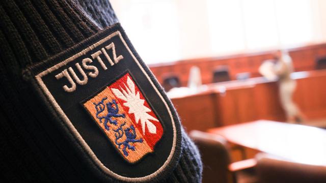 Urteil wegen Volksverhetzung: Missverständnis um Davidstern-Kette bei Prozess in Flensburg