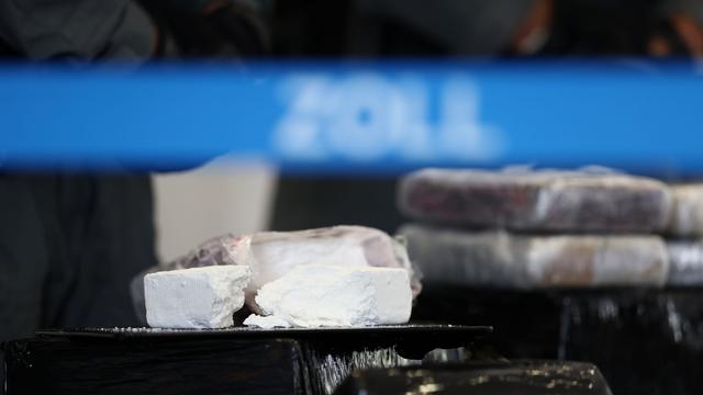 Ermittlung gegen Beamte: Drogenring im Darknet? Zollbeamter und Polizist im Verdacht