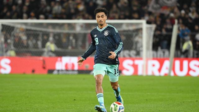 Fußball-Bundesliga: Nationalspieler Brown blockt Bayern-Thema ab: Fokus auf WM