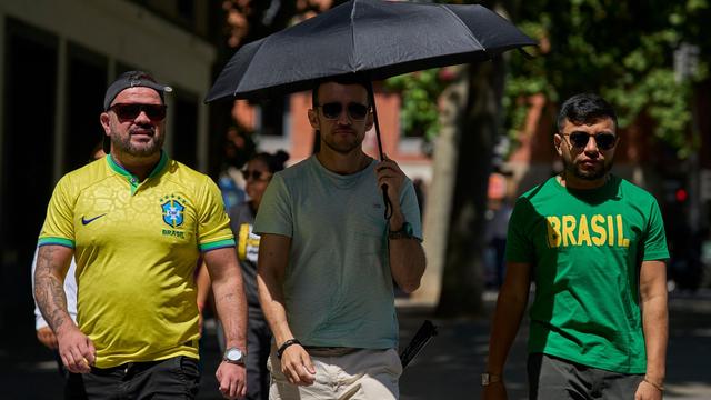 Fußball-WM: Trotz Hitze: FIFA verbietet leere Wasserflaschen in Stadien