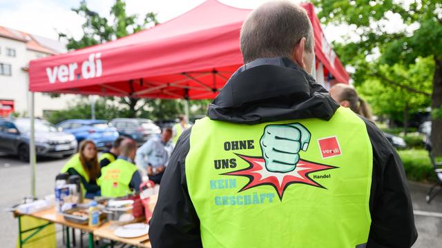 Tarifverhandlungen: Warnstreiks im Handel – Verdi erhöht Druck auf Arbeitgeber