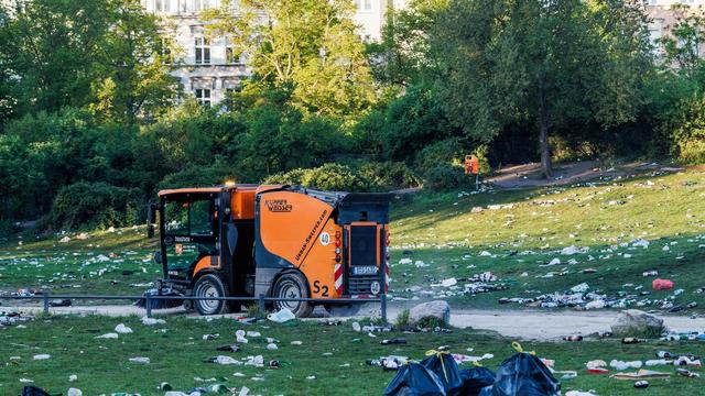 Demonstrationen: 1. Mai in Berlin: Parks nach Technopartys stark beschädigt