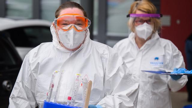 Pandemie-Forschung: Forscher: Corona-Folgen reichen weit über Medizin hinaus