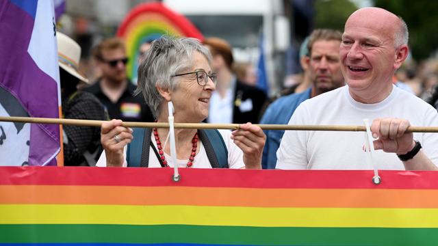 Demonstration: Wegner mit eigenem Truck beim CSD in Berlin