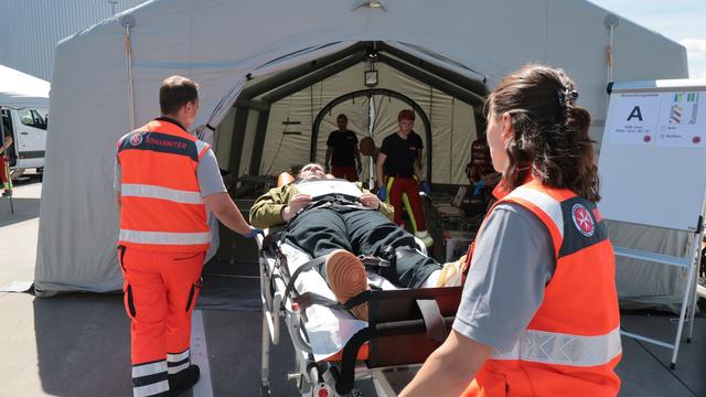 Disaster response: Volunteers practice post-earthquake rescue efforts
