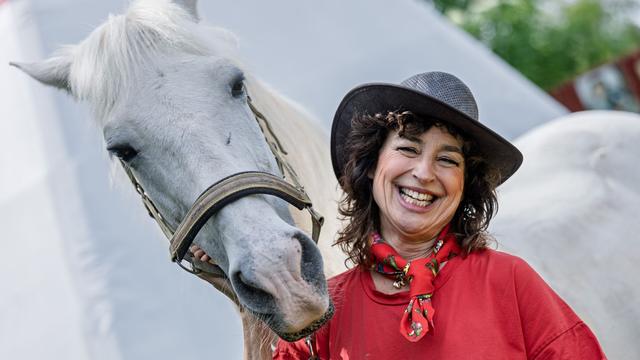 Premiere in Bad Segeberg: Isabel Varell freut sich auf wilden Sommer am Kalkberg