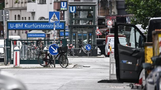 Großstadt-Probleme: Prostitution und Drogen in Kurfürstenstraße – Protest