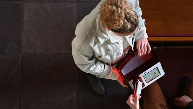 Digitalisierung in Kirchen: Digitaler Klingelbeutel: Diesen Effekt stellen Kirchen fest