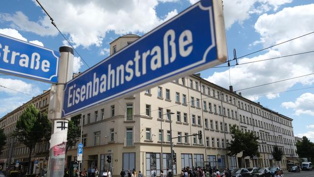 Eisenbahnstraße: Ein Schwerverletzter auf Eisenbahnstraße in