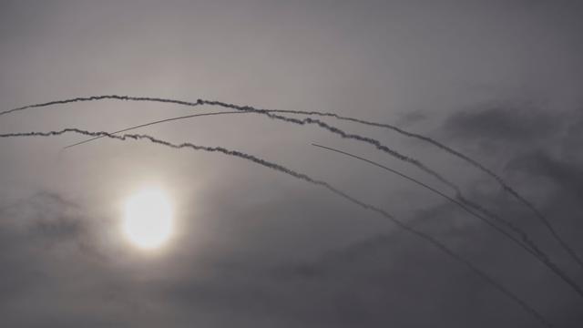 Iran-Krieg: Iran feuert Raketen auf Israel