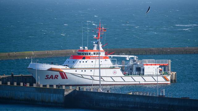Kollision im Meer: Mastbruch nach Zusammenstoß vor Helgoland