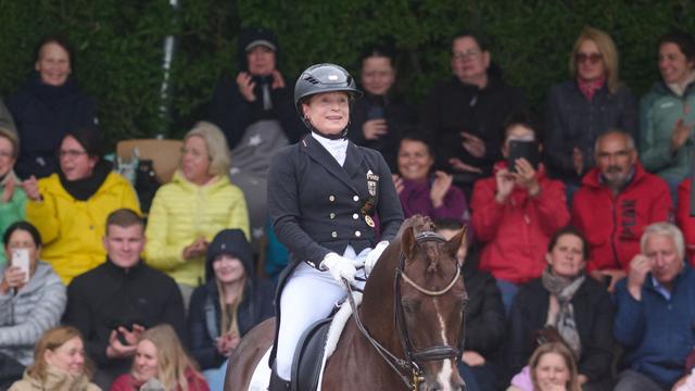 Pferdesport: Werth dominiert und holt deutsche Dressur-Titel