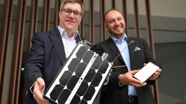 Kampf den Funklöchern: Handyverbindung aus Weltall: Netzbetr
